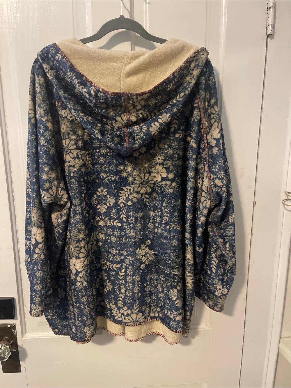 Natural Life Printed Floral Blue Fleece Oversized Hoodie Sweatshirt Top One Size - Picture 3 of 4